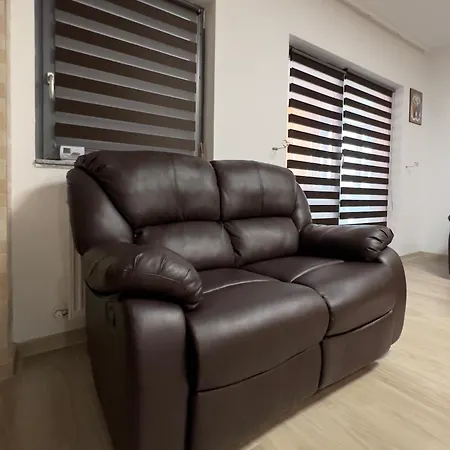 Aniversarium Grand Apartment